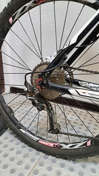 Cube acid велосипед