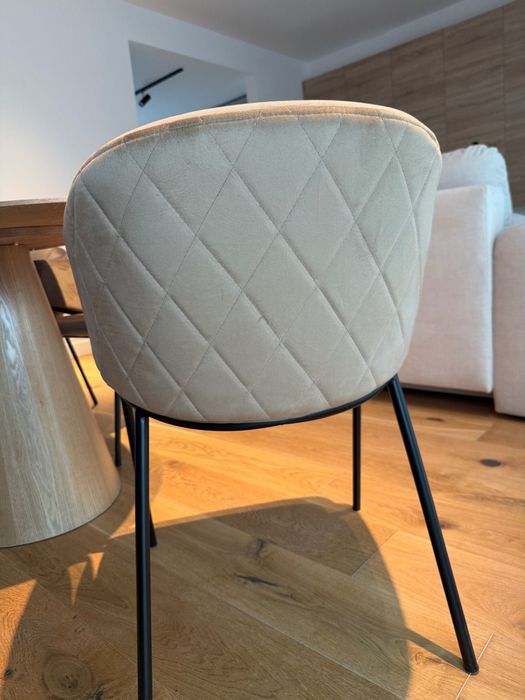 6 scaunuri dining, noi, impecabile, Mobexpert, negociabil