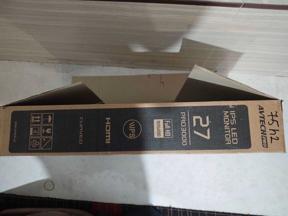 Avtech Pro 3000 27" IPS LED Curved