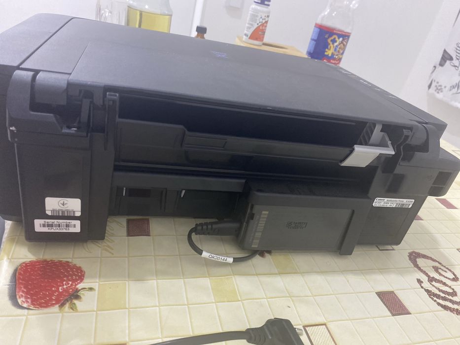 Canon E414 цветной принтер почти новый