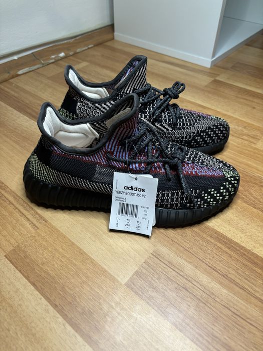 YEEZY 350 V2 “Yecheil”