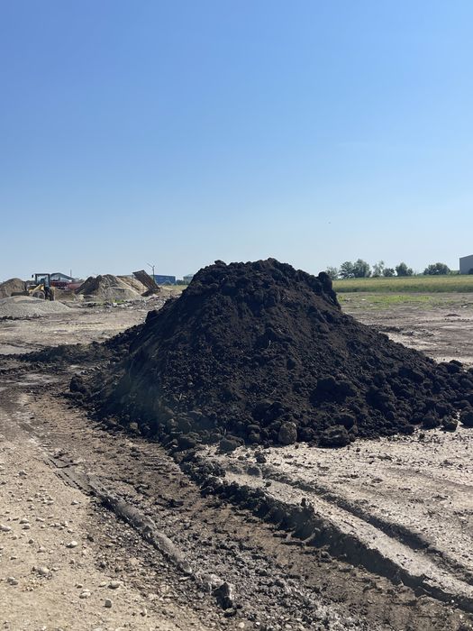 Pamant vegetal/negru, balast de compactare, nisip, agregate