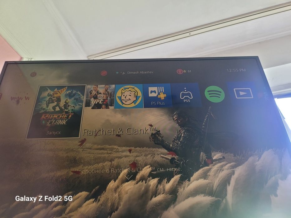 PS4 Pro 1TB +много игр