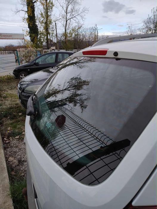 Renault Laguna (комби) на части или цяла.