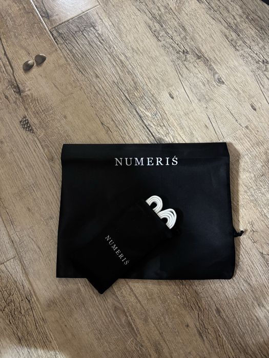 Numeriś Full Black