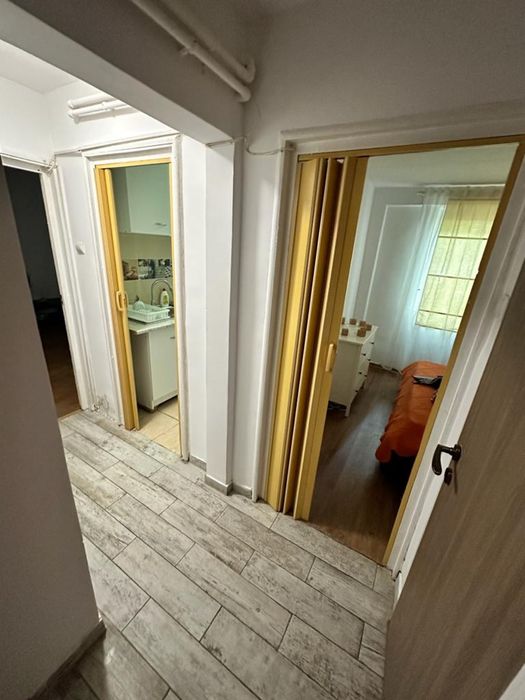 VAND  apartament zona Pantelimon  !!!