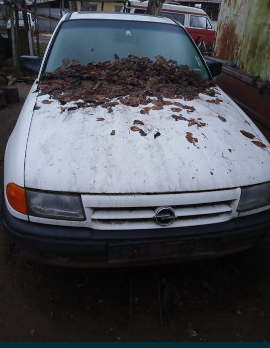 Опел Астра F 1.7 интерколер спряна от движение