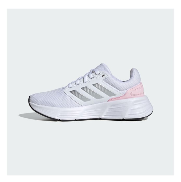 Кроссовки Адидас