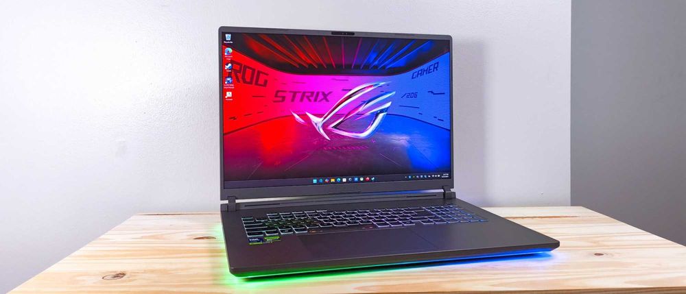 Ултра екстремен геймърски лаптоп asus rog strix g18