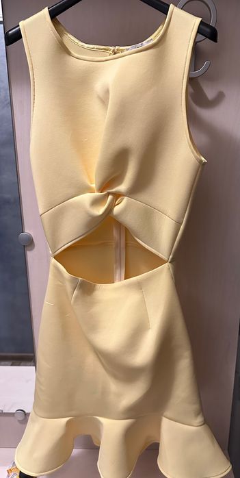 Къса жълта рокля Lucy