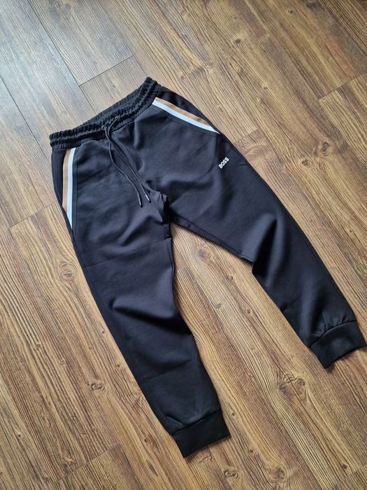 Страхотен мъжки спортен сет екип размер L