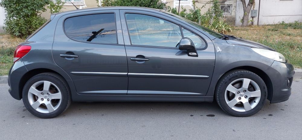 Vand Schimb Peugeot 207 Facelift 1.6i 2011 Euro 5 200.000km De Import