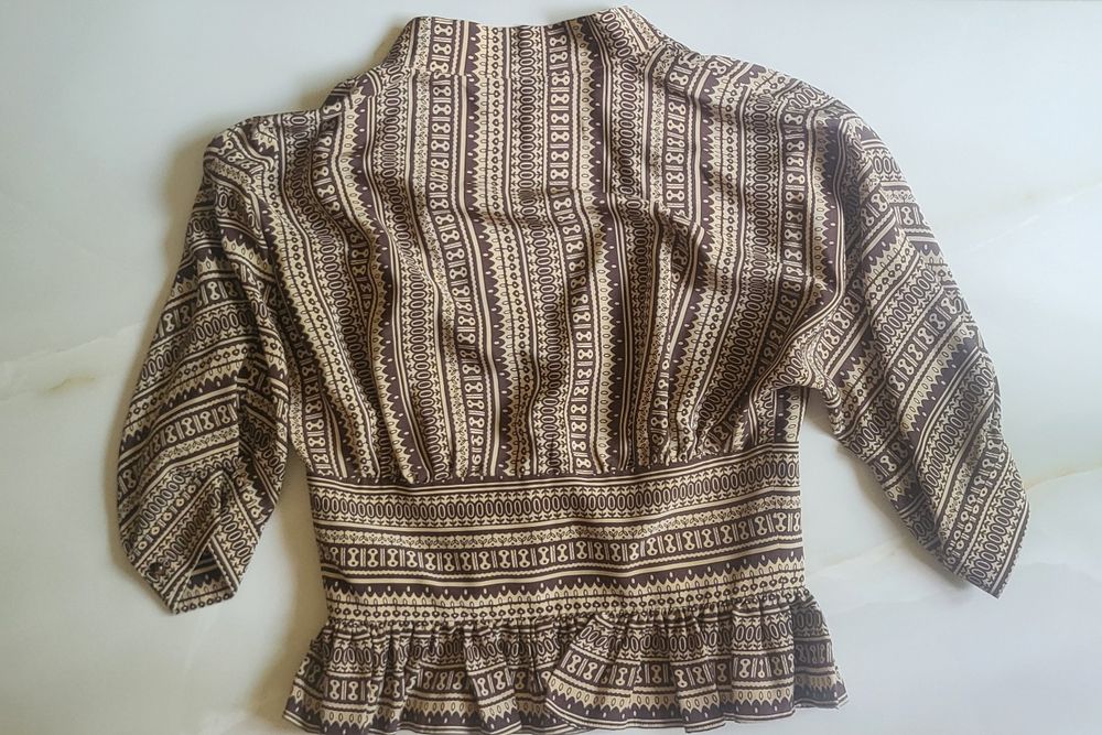 MaxMara 100% коприна блуза с копчета
