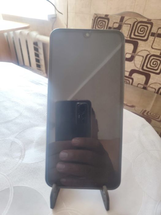 Продам SAMSUNG  A16   8/256