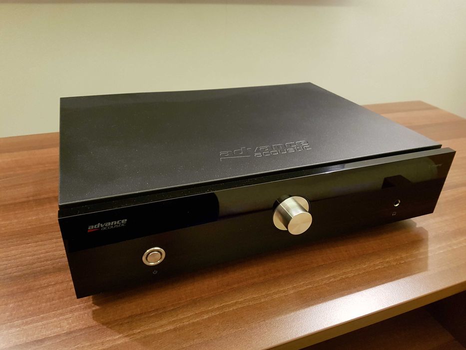 Нов предусилвател Advance Acoustic