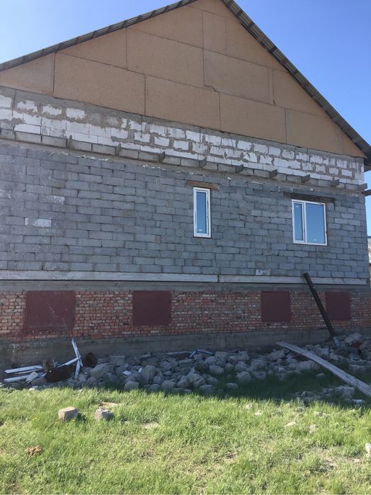 Дом  в тайтобе хорошом состояние скоро газ