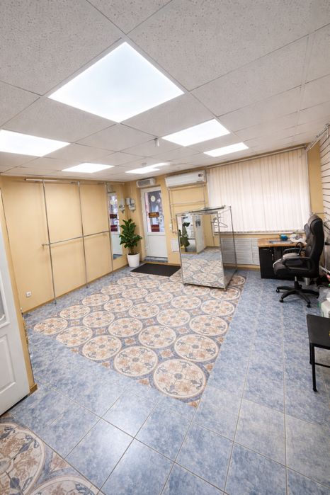 Сдам в аренду комерчесское помещение