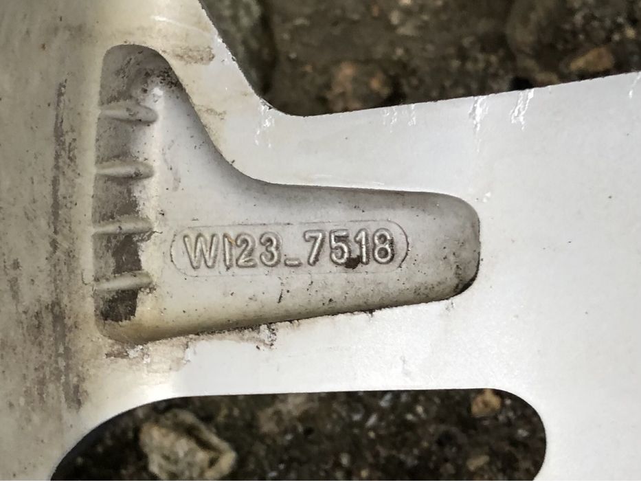 Джанти Radius 18 5x112 ET 41 с гуми 225/45/18 VW Seat Audi Skoda