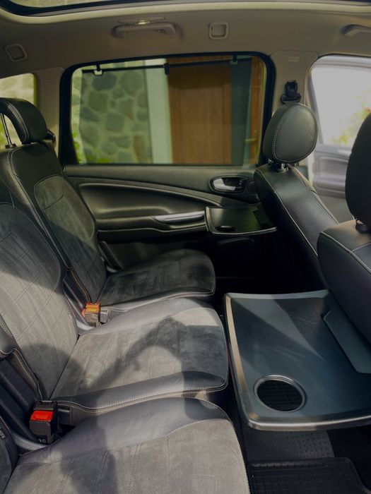 Ford S-Max 2.2 TDI (2011) – Putere, Confort, Eleganță