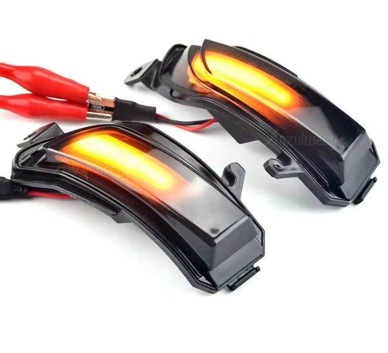 Динамични бягащи мигачи за огледалата за Шкода Рапид Skoda Fabia Rapid