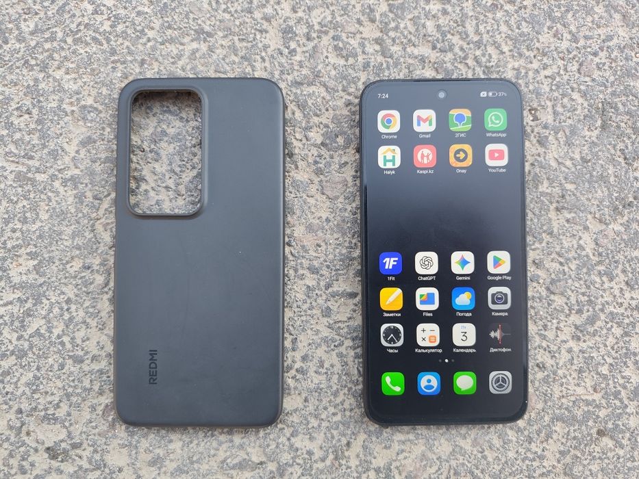 Смартфон Xiaomi Redmi 15