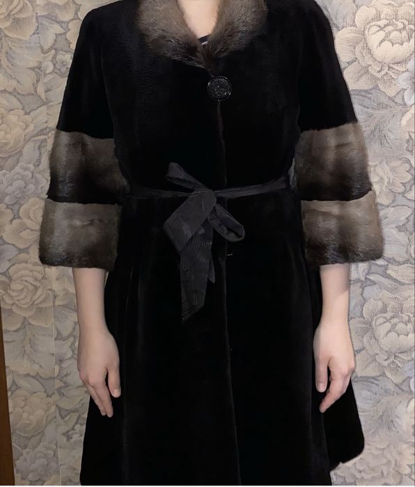 Продам норковую шубу