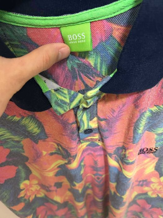 Тениска многцветна BOSS - като нова