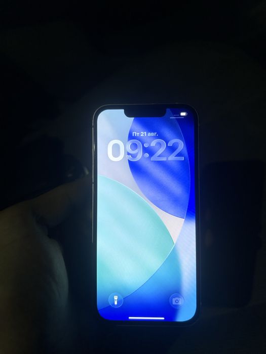 Продам айфон 13 256gb срочно