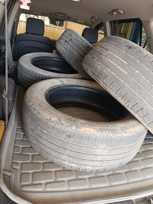 Продаётся резина.