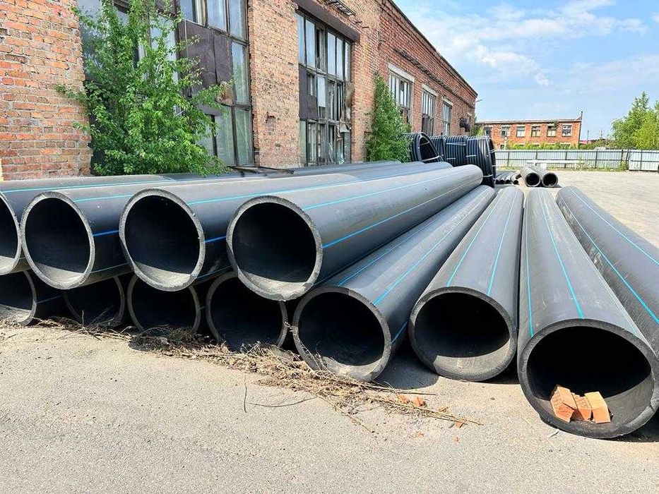 ПЭ труба в наличии Диаметром 800мм Звоните!