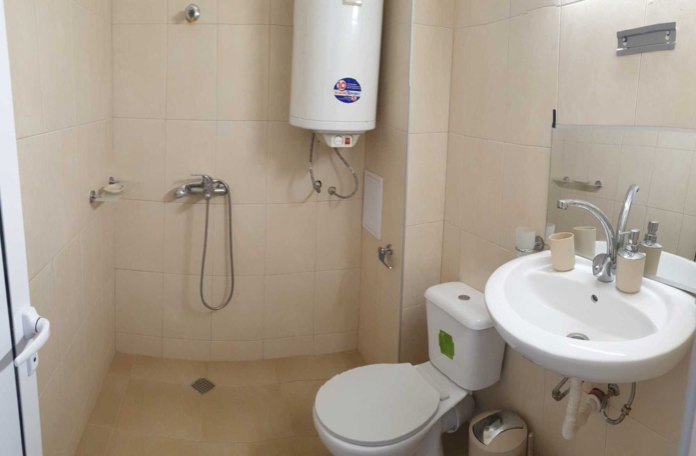 Продава се Къща в Ахтопол - 300 кв.м за 264 €/кв.м - Снимка #1