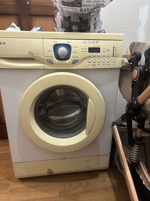 Продам стиральная машина бу срочноо