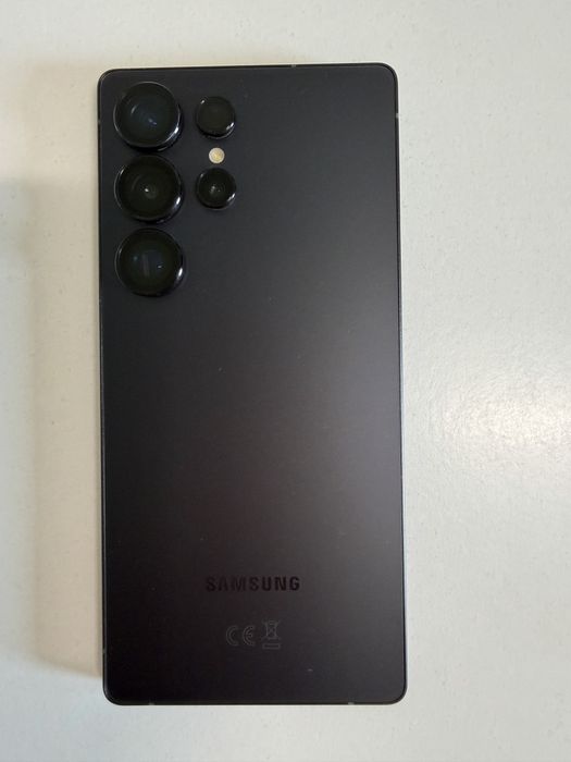 Samsung S25 Ultra stare foarte bună ca nou