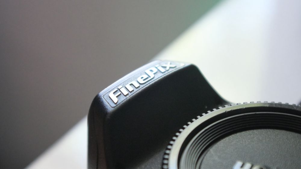 Fujifilm FinePix S2 Pro 6.2MP Digital SLR фотоапарат