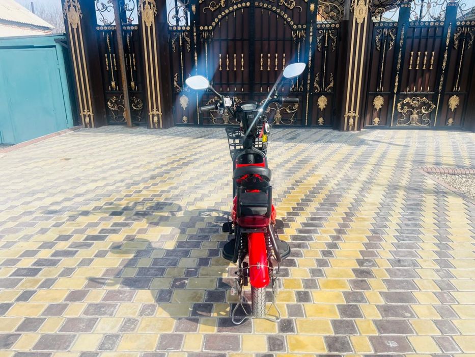 Электроскутер.