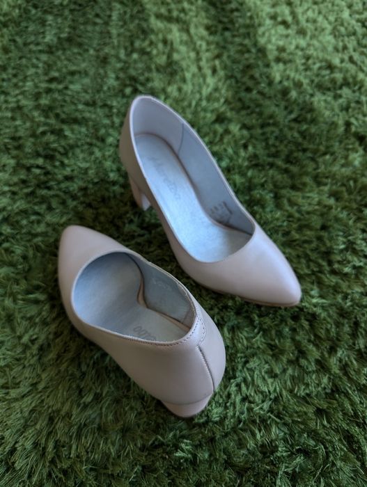 Pantofi eleganți, cu toc, mărimea 36
