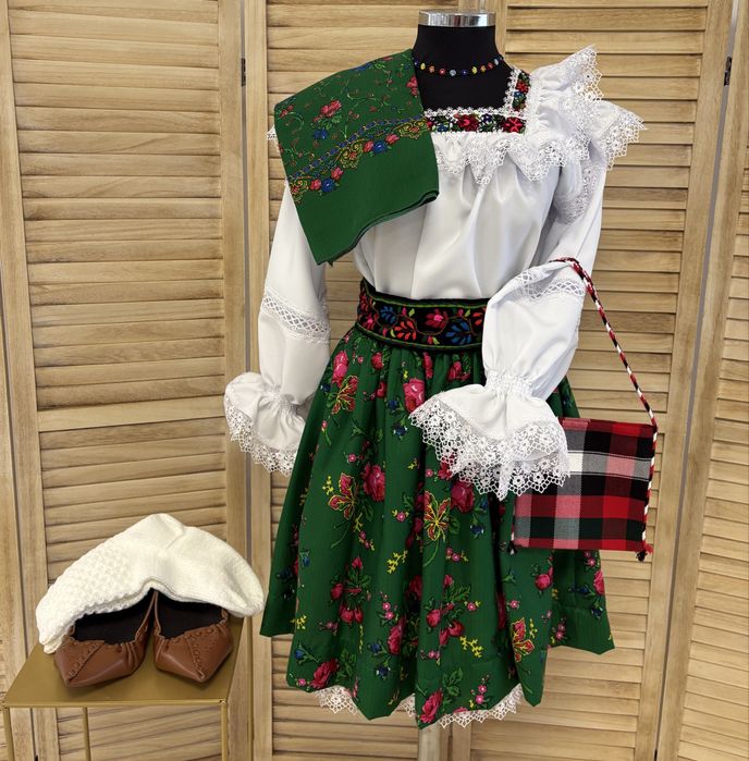 Costum traditional de Maramures pentru femei set complet