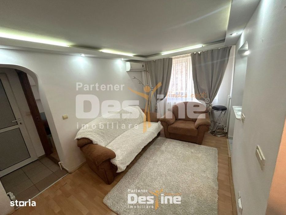 Podu Ros - Apartament 3 camere semidecomandat, MOBILAT si UTILAT