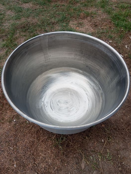 Про́дам стальной казан