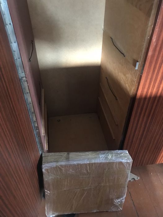 Продам шифоньер 3-хдверный