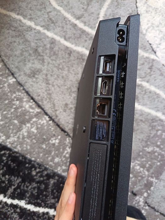 Ps4 Slim 500Gb+ Accesorii