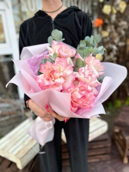 Двухцветные розы