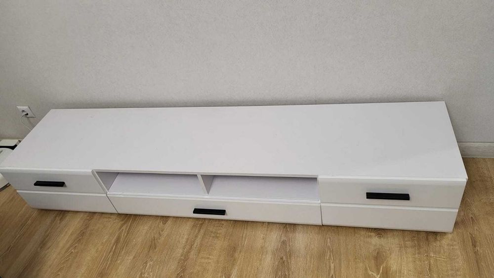 тумба под телевизор