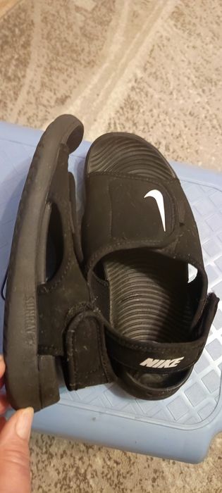 Sandală unisex Nike negri