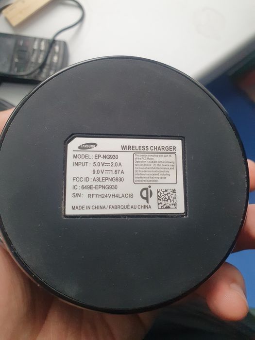 Безпроводная зарядка самсунг