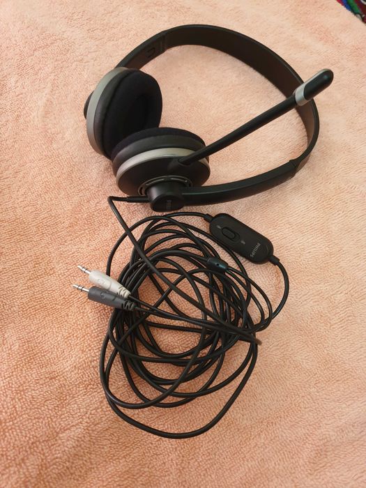 Продам оригинальные наушники Philips SHM7410