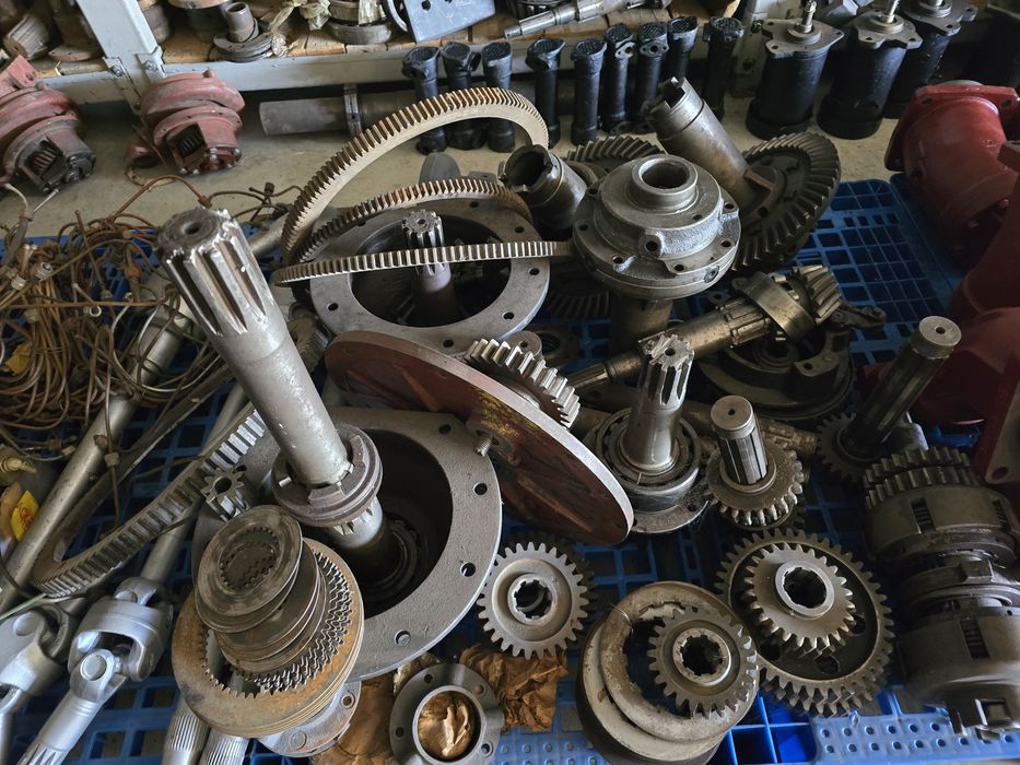 Piese cilindru compactor R8-14