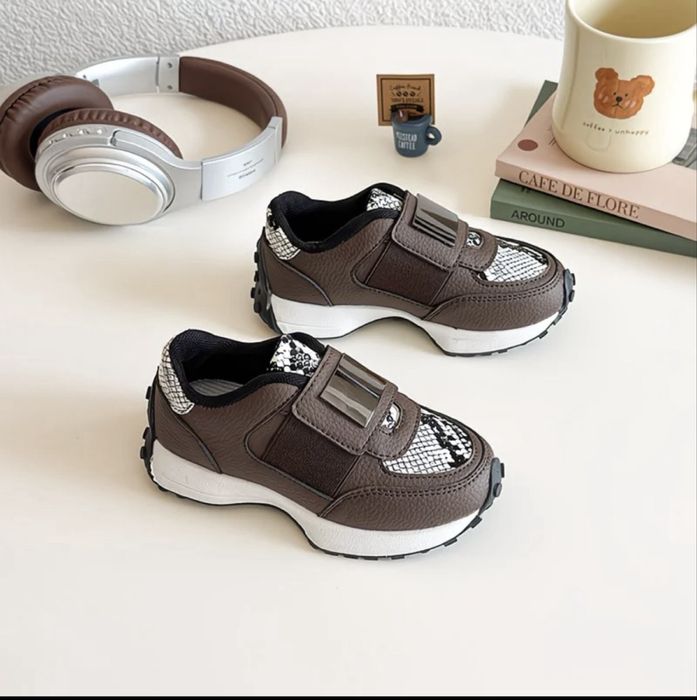 Продаются кроссовки детские новые