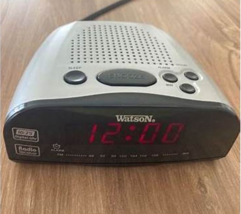 Ceas electronic digital cu alarma, radio Watson UR4513