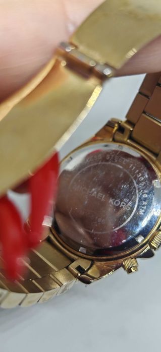 Часовници Michael Kors,Guess дамски